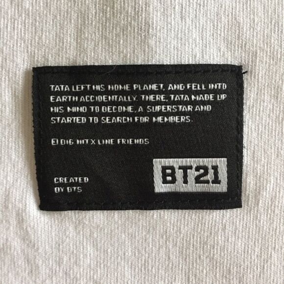 BT21 Shooky T-Shirt - Picture 2 of 4